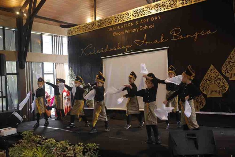 Tari Kreasi